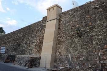 Obra de conservação da muralha na Rua de São Vicente concluída